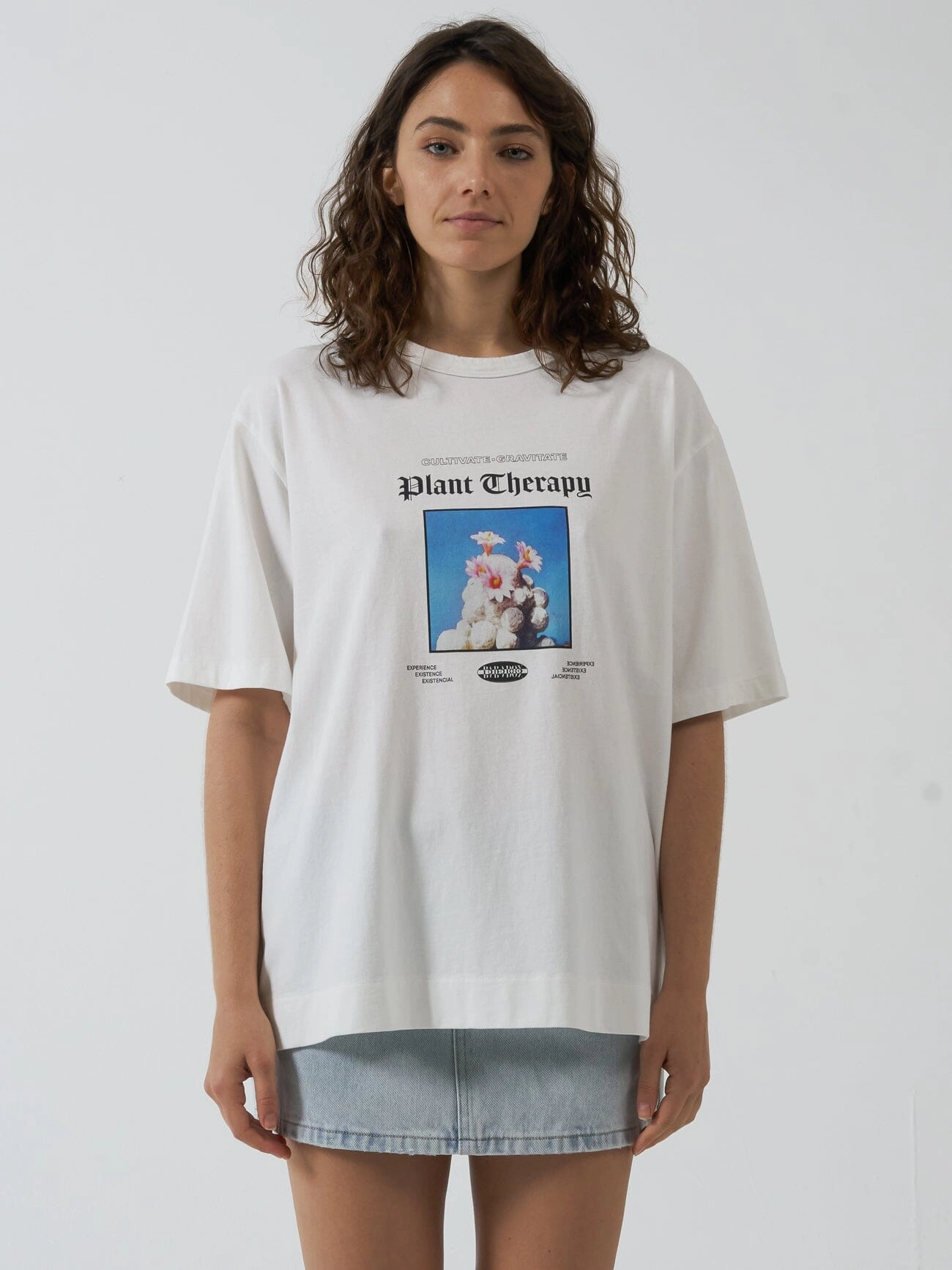 Cultivate Gravitate Box Tee - Powder
